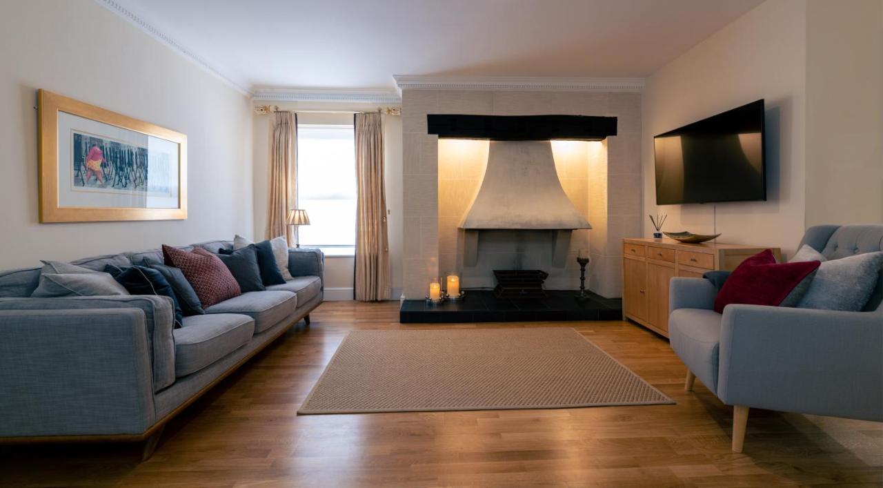 Charnwood Guest House 布拉克内尔 外观 照片